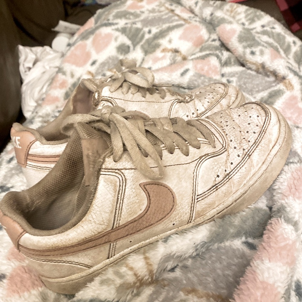 Nike AF1S used.